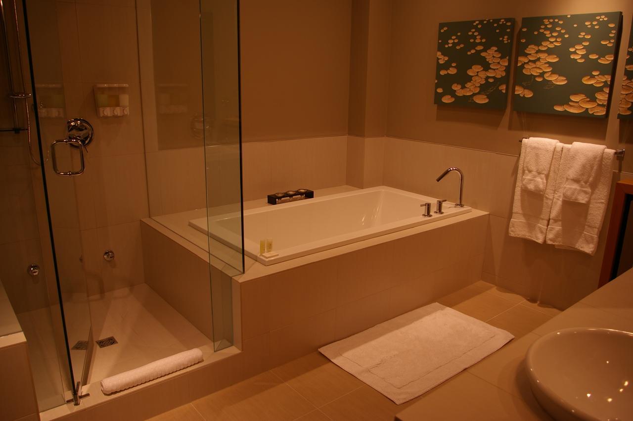 Shades Of Jade Inn & Spa Roberts Creek Extérieur photo